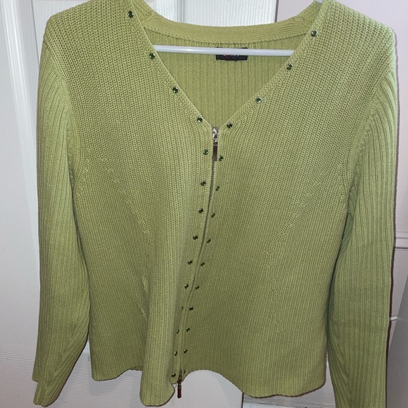 Green zip up - Picture 3 of 4